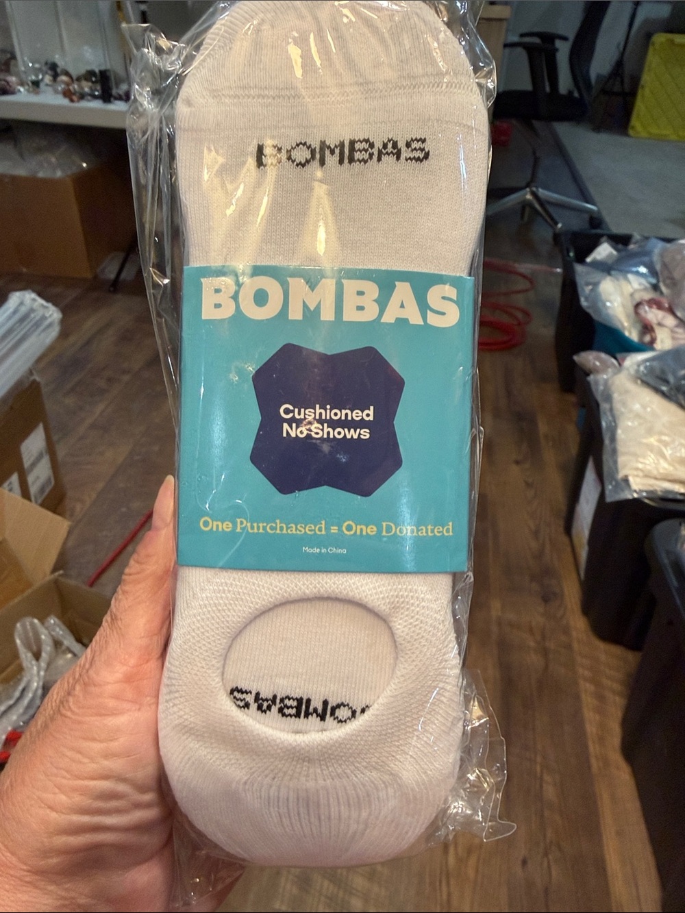 Bombas four pack cushioned no-shows large women’s 8 to 10 1/2